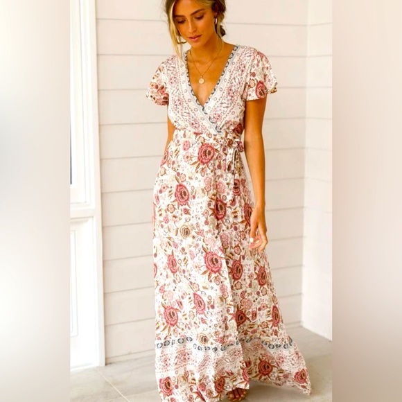 Bohemian Pink Floral Maxi Dress w/ Flutter Sleeve, Boho Summer of Love NWOT - Picture 1 of 11